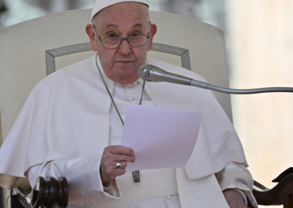 El papa Francisco nombra arzobispo de Washington al cardenal McElroy, crítico de Trump