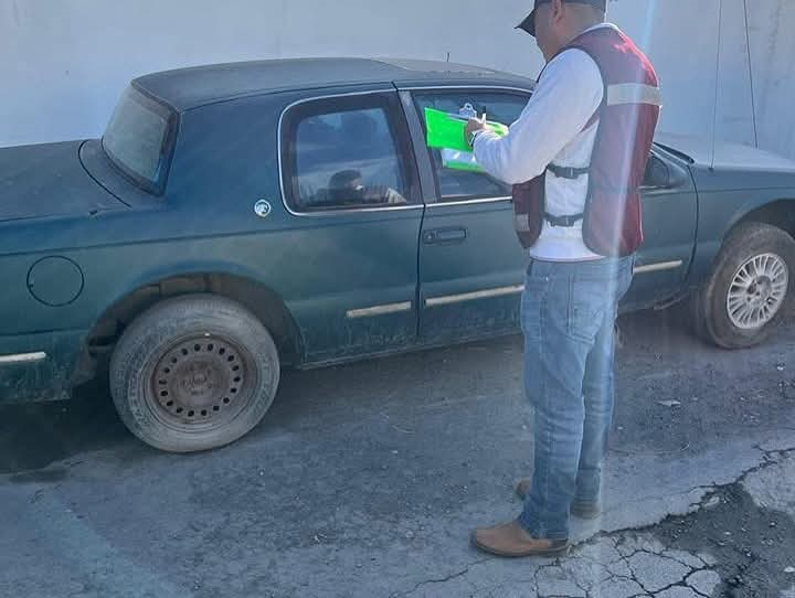 Gobierno de Matamoros refuerza retiro de vehículos abandonados en las calles